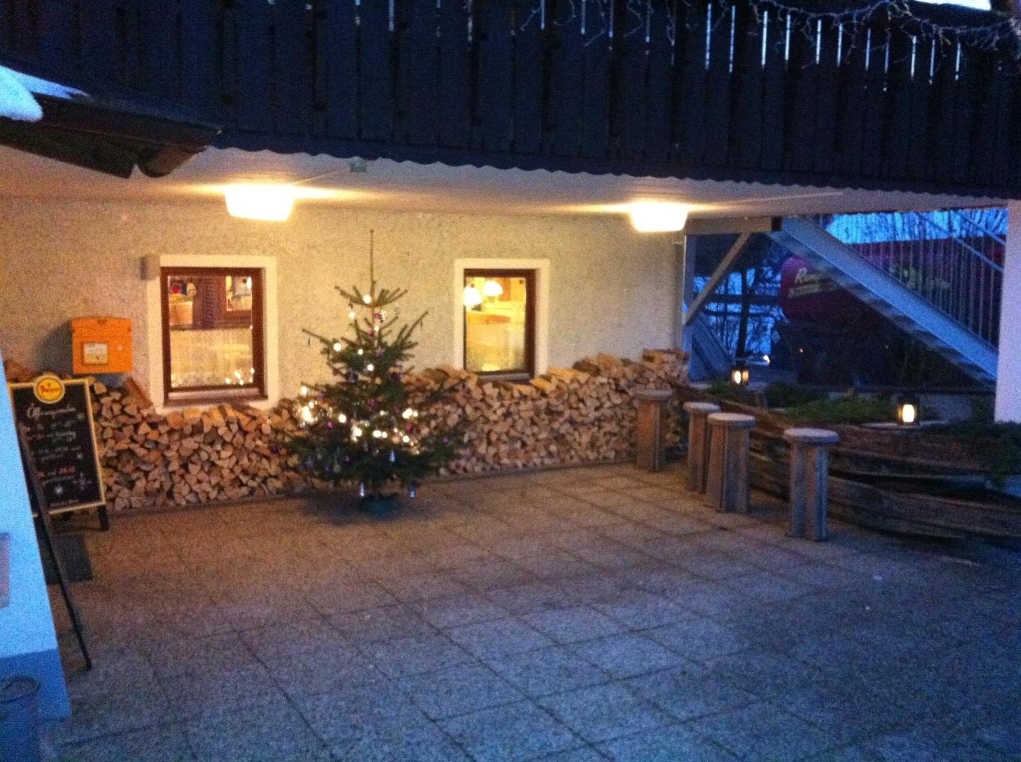 Jera Am Furtnerteich Hotel-Ristorante&Relax Mariahof Exterior photo